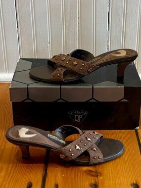Donald J. Pliner Sport - I - Que Brown Theo Sandals in size 7
